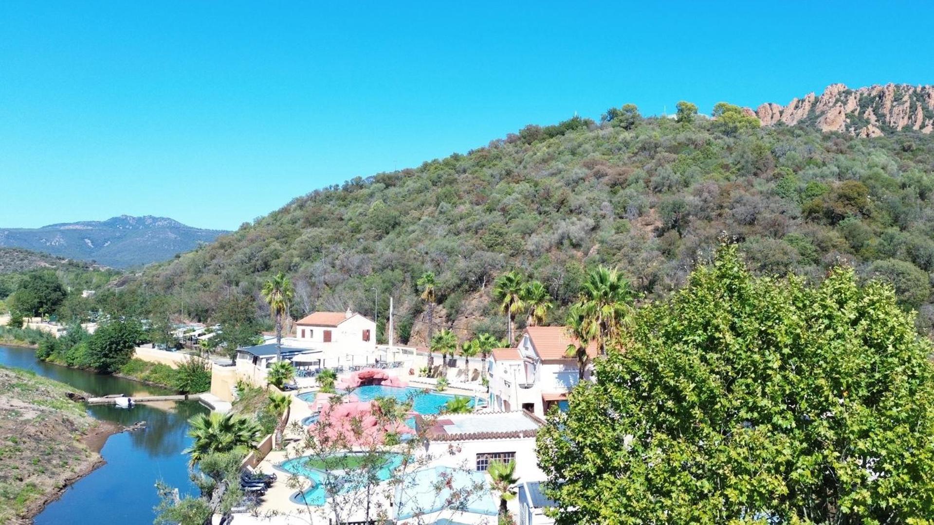 Camping Vallee Du Paradis Saint-Raphaël Exteriér fotografie